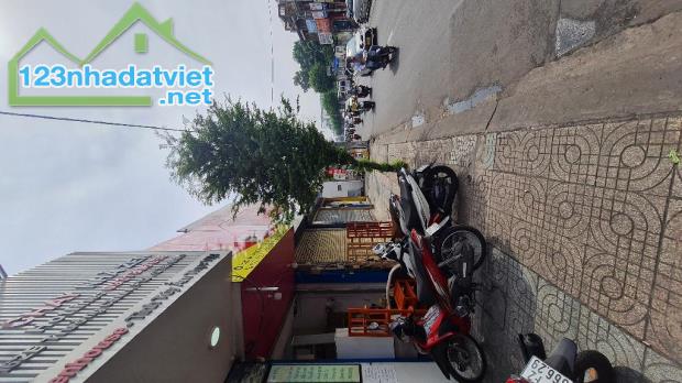 Nhà bán mặt tiền Trường Chinh  DT 69m2 gần THPT Nguyễn Thượng Hiền đang KD, chỉ 17 tỷ - 5