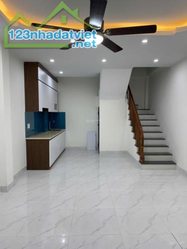 BÁN NHÀ HỮU HƯNG - TÂY MỖ - NAM TỪ LIEM - 4.5TỶ - 31M2 - 5TẦNG - SĐCC - 4