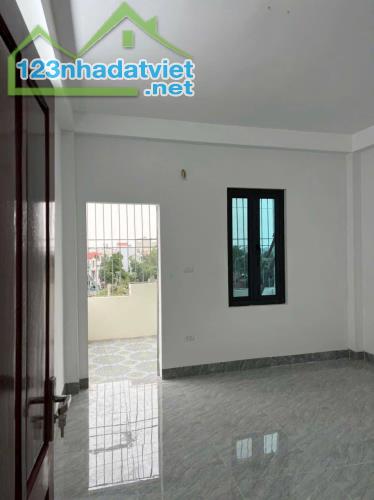 Hàng Hiếm Có- Bán nhà 5 Tầng Tổ 8 Yên Nghĩa- Ô tô vào nhà ,Ô tô tránh- Ngay cạnh Đô Nghĩa