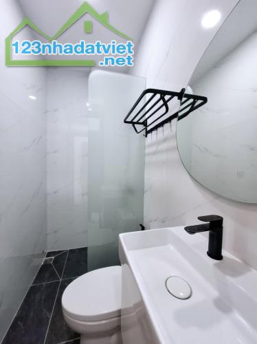 **Bán nhà hẻm Nguyễn Hồng Đào** phường 14, Tân Bình; (4*20) - 8,1 tỷ - 3