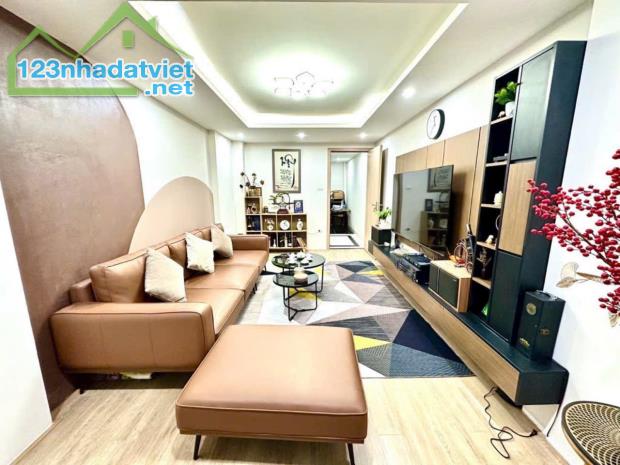 Liền kề phố Kim Đồng quận Hoàng Mai - Thông bàn cờ, Ô tô tránh, Gara Ô tô - 62m x 4 tầng - 1