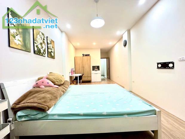Liền kề phố Kim Đồng quận Hoàng Mai - Thông bàn cờ, Ô tô tránh, Gara Ô tô - 62m x 4 tầng - 2