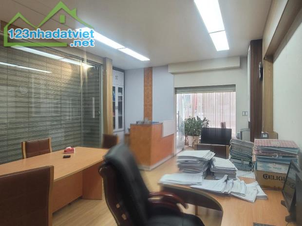 BÁN NHÀ HXT Lê Trọng Tấn, Tân Phú 4 tầng 90m2 (5x18). Nhà có thang máy. Giá chỉ 8,5 tỷ. - 3