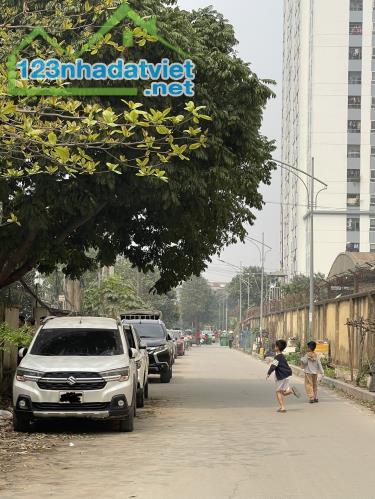 Bán nhà mới koong Xuân Phương, 6 tầng thang máy full nội thất ,vài bước ra Trịnh Văn Bô - 2