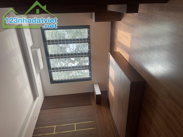 Bán nhà mới koong Xuân Phương, 6 tầng thang máy full nội thất ,vài bước ra Trịnh Văn Bô