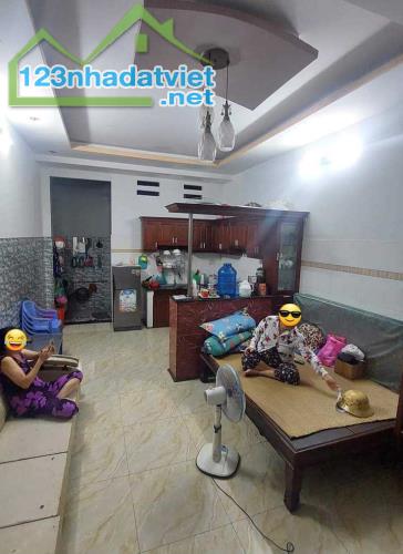 Bình Tân, gần mặt tiền Hồ ngọc lãm, ngang 6m, Nhà 4tầng 112m2,ô tô thông, giá rẻ, - 3