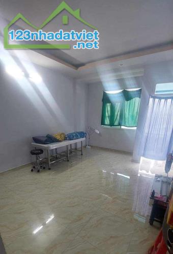 Bình Tân, gần mặt tiền Hồ ngọc lãm, ngang 6m, Nhà 4tầng 112m2,ô tô thông, giá rẻ, - 1