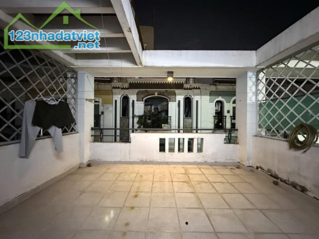 Bán nhà HXH Nguyễn Xí 45m2, 5 Tầng, 8 P.Ngủ Làm CHDv Nhỉnh 8 Tỉ