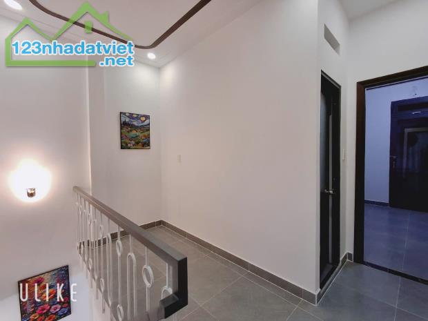 Bán Nhà Thạnh Lộc 19, Quận 12, 3 Phòng Ngủ, 3.x Tỷ - 4
