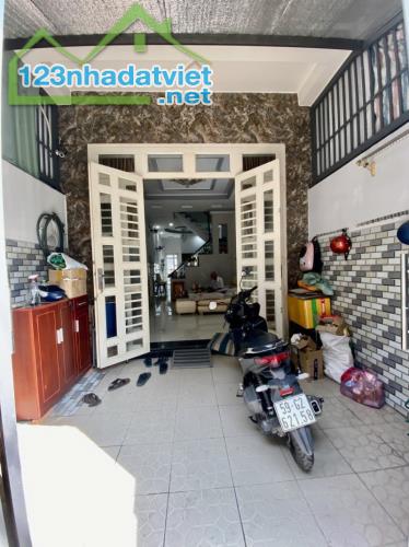 Nhà Trần Thị Hè Hiệp Thành Quận 12 68m2 3 Tầng Chỉ 4 Tỷ 88 TL. - 1