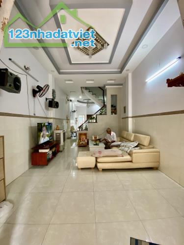 Nhà Trần Thị Hè Hiệp Thành Quận 12 68m2 3 Tầng Chỉ 4 Tỷ 88 TL. - 2