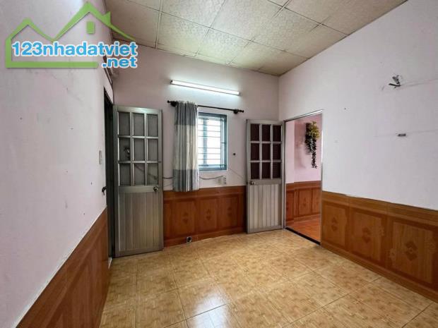 HẺM 379// SÁT MT QUANG TRUNG – 64M2 (4,7x14), 2,5 TẦNG 4PN, SỔ VUÔNG, KLG, CHỈ 4,3 TỶ TL - 3