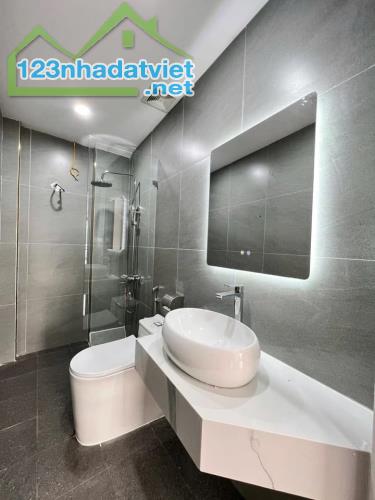 6T thang máy, Khương Đình, Thanh Xuân, ngõ thẳng, gần Phố, DT 36m2, MT 4.5m, 8.9 tỷ