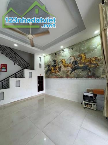 Cần tiền bán gấp giá cực mềm nhà ngay Nguyễn Duy Cung P12 Gò Vấp 72,5m2 chỉ 3tỷ290 - 5
