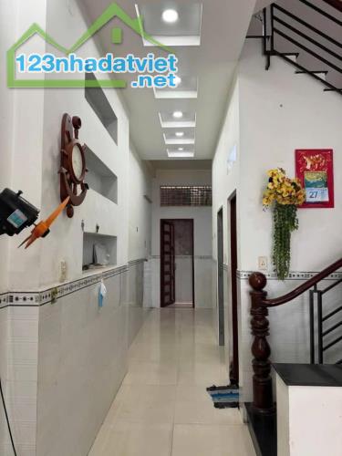Cần tiền bán gấp giá cực mềm nhà ngay Nguyễn Duy Cung P12 Gò Vấp 72,5m2 chỉ 3tỷ290 - 4