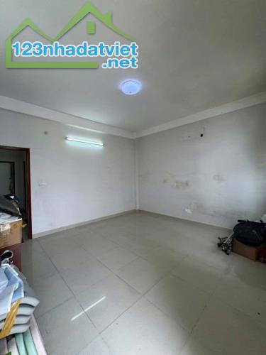 Cần tiền bán gấp giá cực mềm nhà ngay Nguyễn Duy Cung P12 Gò Vấp 72,5m2 chỉ 3tỷ290 - 1