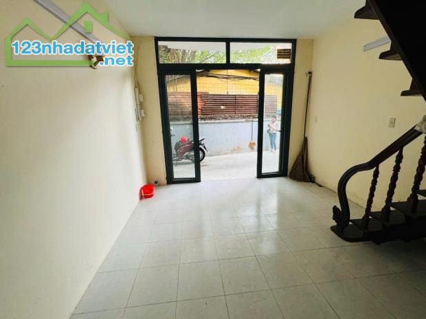 🏡 NHÀ 4 TẦNG - HẺM THÔNG - GẦN 3 THÁNG 2 - QUẬN 10 - HƠN 3 TỶ X - 2