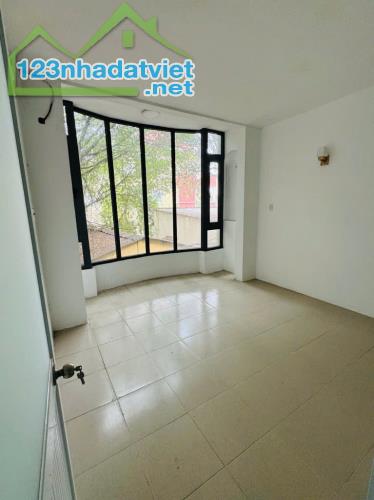 🏡 NHÀ 4 TẦNG - HẺM THÔNG - GẦN 3 THÁNG 2 - QUẬN 10 - HƠN 3 TỶ X - 1
