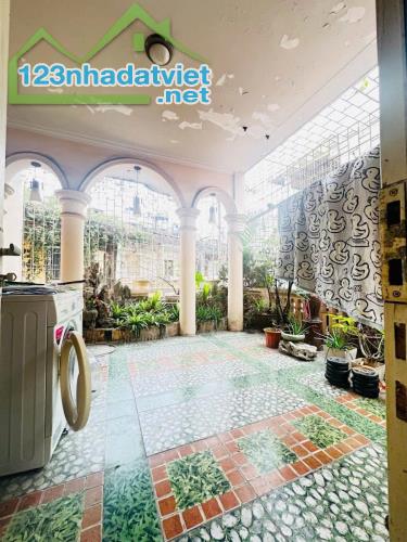 NHÀ ĐẸP TẠI PHỐ THÁI THỊNH - ĐỐNG ĐA -  LÔ GÓC - GẦN PHỐ - Ô TÔ ĐỖ CỬA - KINH DOANH *Mô tả - 3