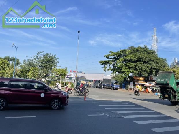 Bán nhà 2 tầng 72m2 giá 2,99 tỷ, hẻm 5m, khu Lê Văn Khương - Metro, Q.12 - 1