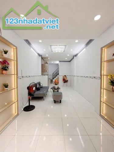 BÌNH TÂN - CHIẾN LƯỢC - HẺM 4M THÔNG  - 2 TẦNG MỚI ĐẸP - SỔ VUÔNG ĐẸP HOÀN CÔNG ĐỦ - 3.15T