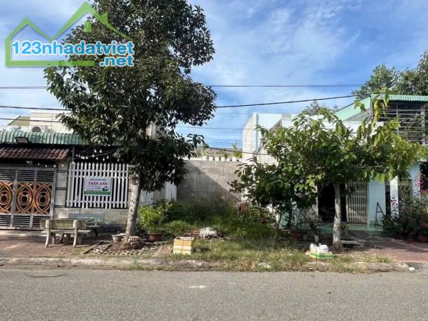 Đất TÁI ĐỊNH CƯ LONG HẢI - LONG  ĐIỀN- BRVT  Đất Gần trường học, cách chợ Long hải 700m - 1
