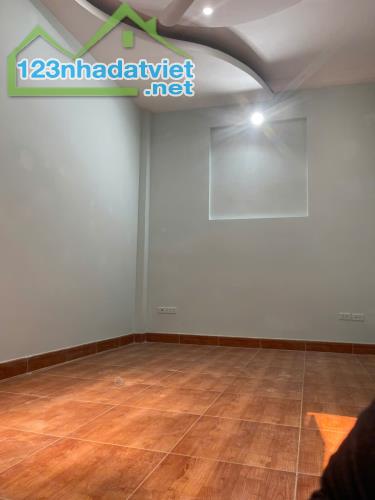 Cho thuê ngõ ô tô KD Spa, KD nhỏ, Thuốc Phố Bùi Ngọc Dương, 5 tầng x 30m2, 15 triệu - 2