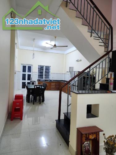 Cơ Hội Không Đến Lần 2! Nhà HXH Lương Văn Can Q8 Ngang 4.5mx24m Xe Hơi Ngủ Nhà Chỉ 8.2 Tỷ
