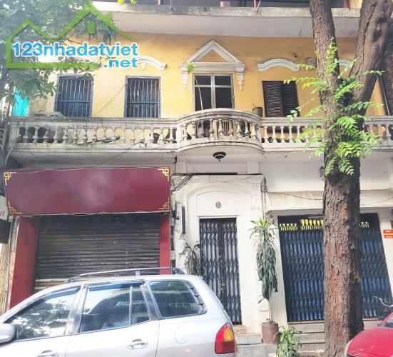 Bán Nhà Mặt Phố Nguyễn Biểu, Ba Đình DT 199m2, 3T, MT 7,3m. Giá Rẻ.