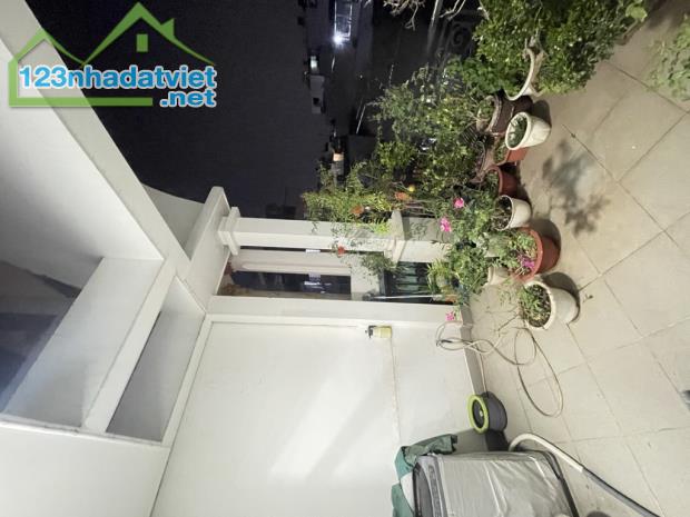 BÌNH TÂN -  GIÁP TÂN PHÚ - 4 X 16M - HẺM XE HƠI - NHÀ 3 TẦNG - HƠN 6 TỈ - 2