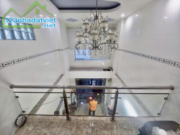 NHÀ VIEW SÔNG CỰC ĐẸP MT ĐƯỜNG KINH DOANH TRẦN XUÂN SOẠN - P TÂN KIỂNG - Q7 - 114M2 - 15 - 2