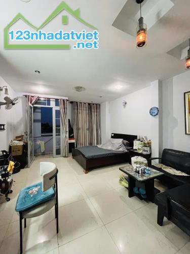 Gấp Bán - 2Tầng - 75m2 - Hẻm xe hơi 5m -
LÊ VĂN THỌ GÒ VẤP giá Tốt 5.8 Tỷ. - 2