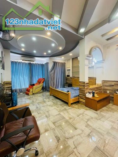 Mặt Tiền Kinh Doanh Ngang lớn 5m Dài 13m 65m2 5Tầng Lũy Bán Bích Tân Phú. Chỉ 12 tỷ - 4