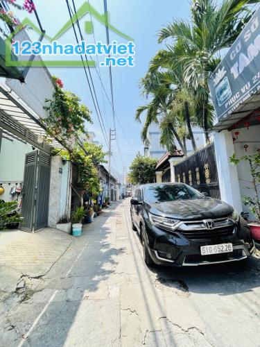 NHÀ BÁN GẦN TRƯỜNG CHINH - TÂN HƯNG THUẬN - 71m2 - HẺM 5M - CHỈ 3.XX TỶ - 4