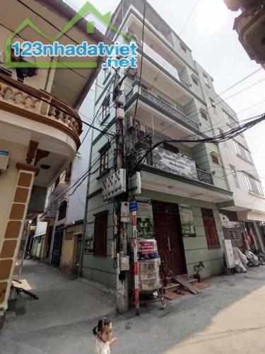LẠC LONG QUÂN - NHÀ ĐẸP DÂN XÂY - LÔ GÓC HAI MẶT TIỀN - Ô TÔ TRÁNH DỪNG ĐỖ NGÀY ĐÊM