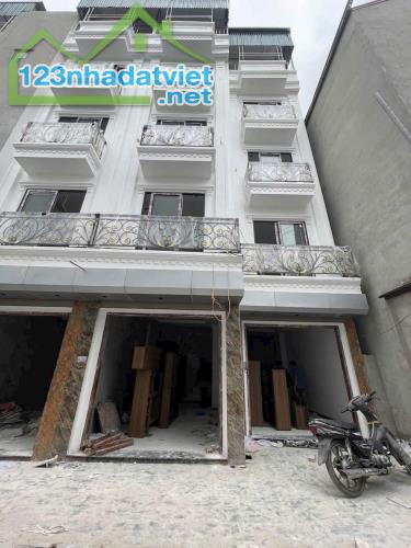 Bán nhà Biên Giang - Về ở ngay - 4tx32m2 - Đường QL6 - 3 km bến xe Yên Nghĩa - Giá 3,2 tỷ