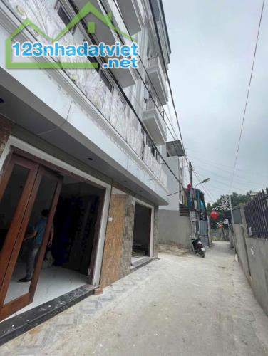 Bán nhà Biên Giang - Về ở ngay - 4tx32m2 - Đường QL6 - 3 km bến xe Yên Nghĩa - Giá 3,2 tỷ - 1
