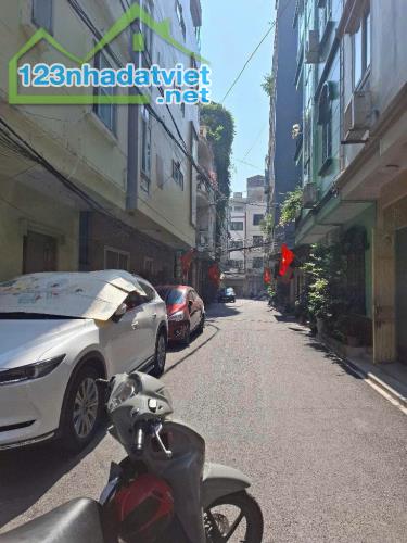 Bán nhà Mp Đông Quan: NHÀ ĐẸP- VỊ TRÍ VÀNG- MẶT PHỐ - KINH DOANH- THANG MÁY- OTO VÀO NHÀ - 5