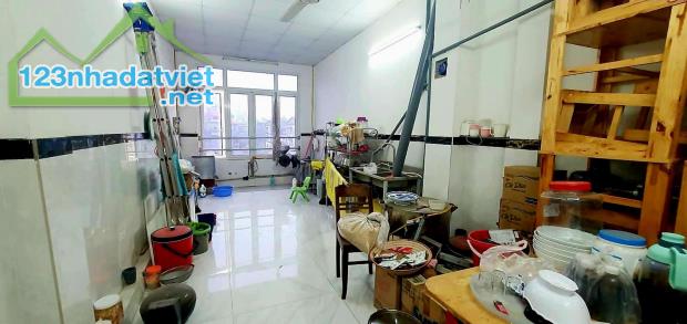Mặt Phố - Vị Trí Đắc Địa - Kinh Doanh Đa Dạng - 1