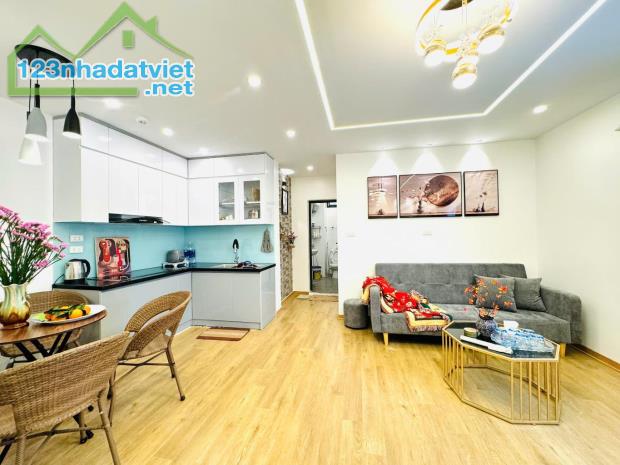 Ở có lộc cần bán để chuyển sang căn to hơn, 47m2, sổ đỏ riêng, full nội thất, hơn 2 tỷ đồn