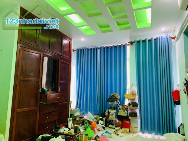 Bán Nhà Mặt Tiền N4 KDC Bửu Long , Phường Bửu Long, Biên Hoà DTSD 396m2 Giá 6,8 tỷ - 3
