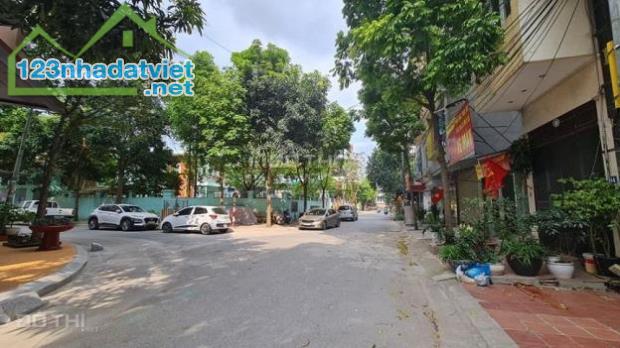 Bán nhà Đình Thôn 4 tầng, sổ đỏ 59m², ô tô có thể vào nhà tại Mỹ Đình 1, Nam Từ Liêm, chỉ - 1