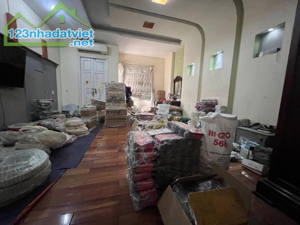BÁN NHÀ PHÂN LÔ PHỐ TRUNG KÍNH, ÔTÔ TRÁNH, KINH DOANH, VĂN PHÒNG, VỈA HÈ, DT 82M2, MT 5.1M - 3