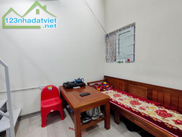 Bán nhà Kim Ngưu-Hai Bà Trưng, 25m2, 1 tầng 1 lửng, đẹp thoáng, đủ nội thất. Giá 1,5 tỷ
