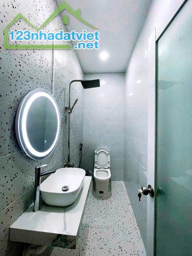 Nhà đẹp ngay Phạm Văn Chiêu, Gò Vấp, ngang bề thế (4x10) chỉ 4.x TỶ - 2