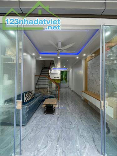 BÁN NHÀ ĐƯỚNG NGUYỄN CỘNG HÒA, LÊ CHÂN, HẢI PHÒNG - 3,15 TỶ - 40M2