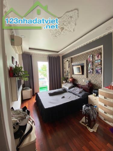 Nhà MT 4 tầng đường Tùng Thiện Vương, phường 11, Quận 8, giá 6.5 tỷ - 2