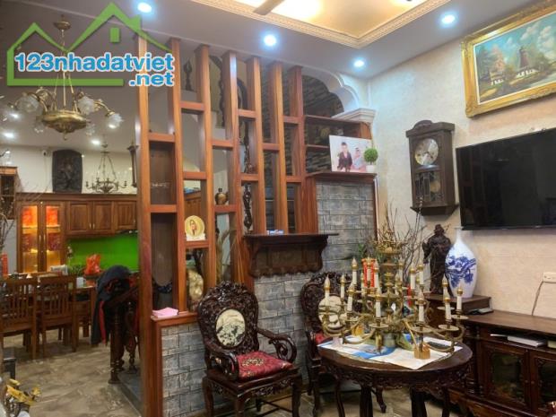 Giảm giá. Bán nhà Bùi Xương Trạch, Thanh Xuân. 40m2 x 4T. MT 4.3m. Ô TÔ. Hơn 7 Tỷ. - 1
