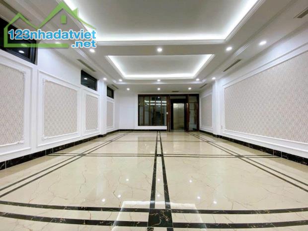 Bán Nhà cũ mặt phố - Xã Đàn - Lô góc, mặt tiền 6,5m - Không lỗi phong thuỷ - Kinh doanh - 3
