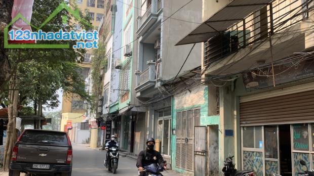 BÁN NHÀ 5 TẦNG - KĐT XA LA - Ô TÔ VÀO TẬN NHÀ - GIÁ 6,X TỶ - 3
